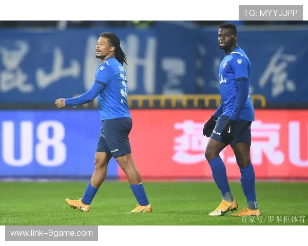 沃特福德迎来转会窗口风暴新策略引发球迷热议 沃特福德迎来转会窗口风暴新策略引发球迷热议